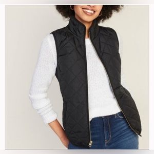 Old Navy Quilted Vest, size L